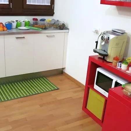 House Of - No Reception