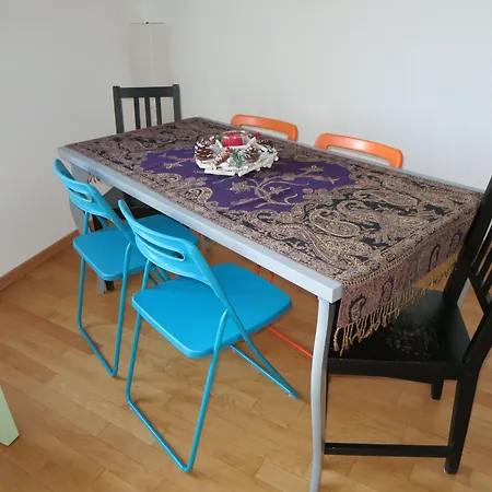 House Of - No Reception Bed & Breakfast