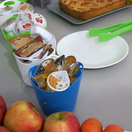 House Of - No Reception 2* Trente