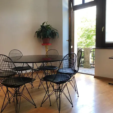 House Of - No Reception Trente