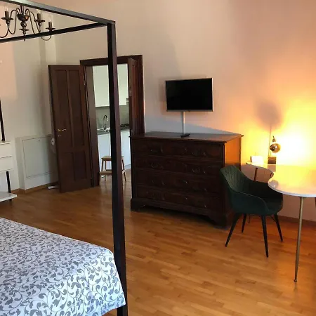 House Of - No Reception