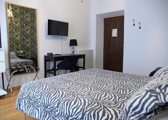 House Of - No Reception