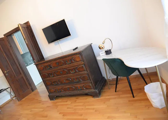 House Of - No Reception 2*