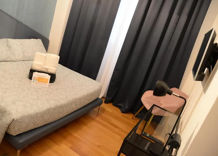 House Of - No Reception 2*