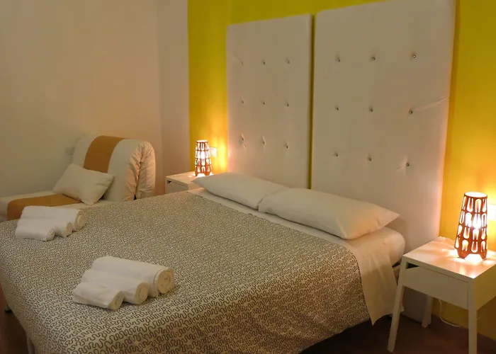 House Of - No Reception Bed and Breakfast