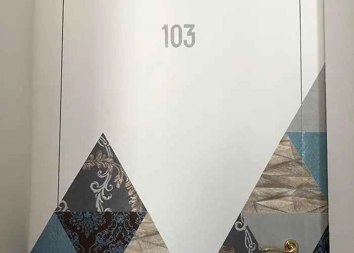 House Of - No Reception