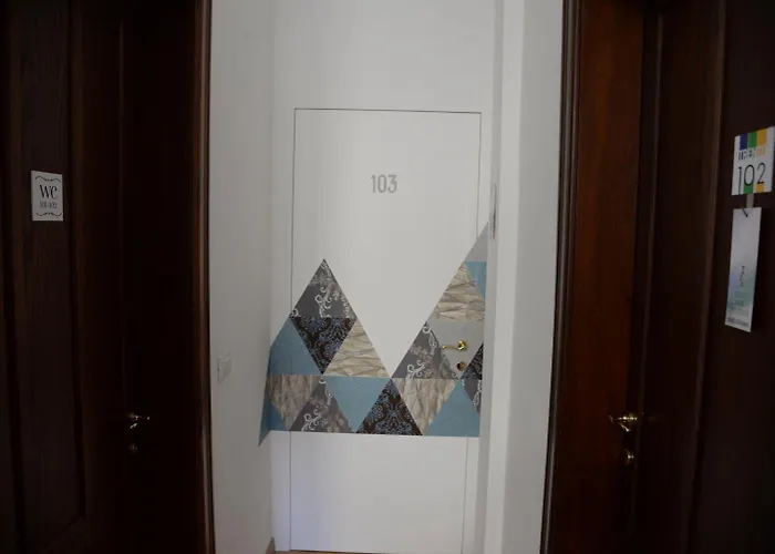 House Of - No Reception