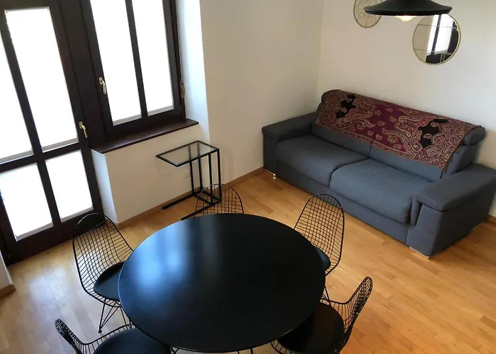 House Of - No Reception