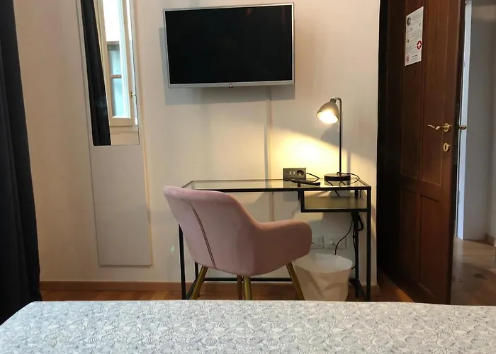 House Of - No Reception 2*